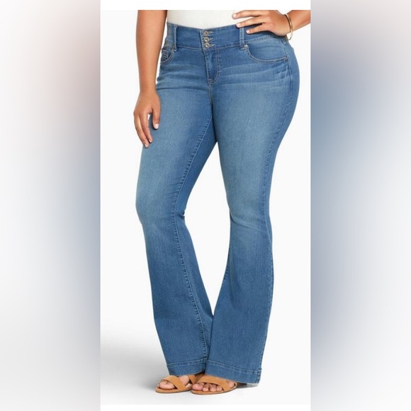 TORRID Three-Button Flared Jeans - Light Wash 2OR Blue Denim Retro, Stretchy - Picture 1 of 10